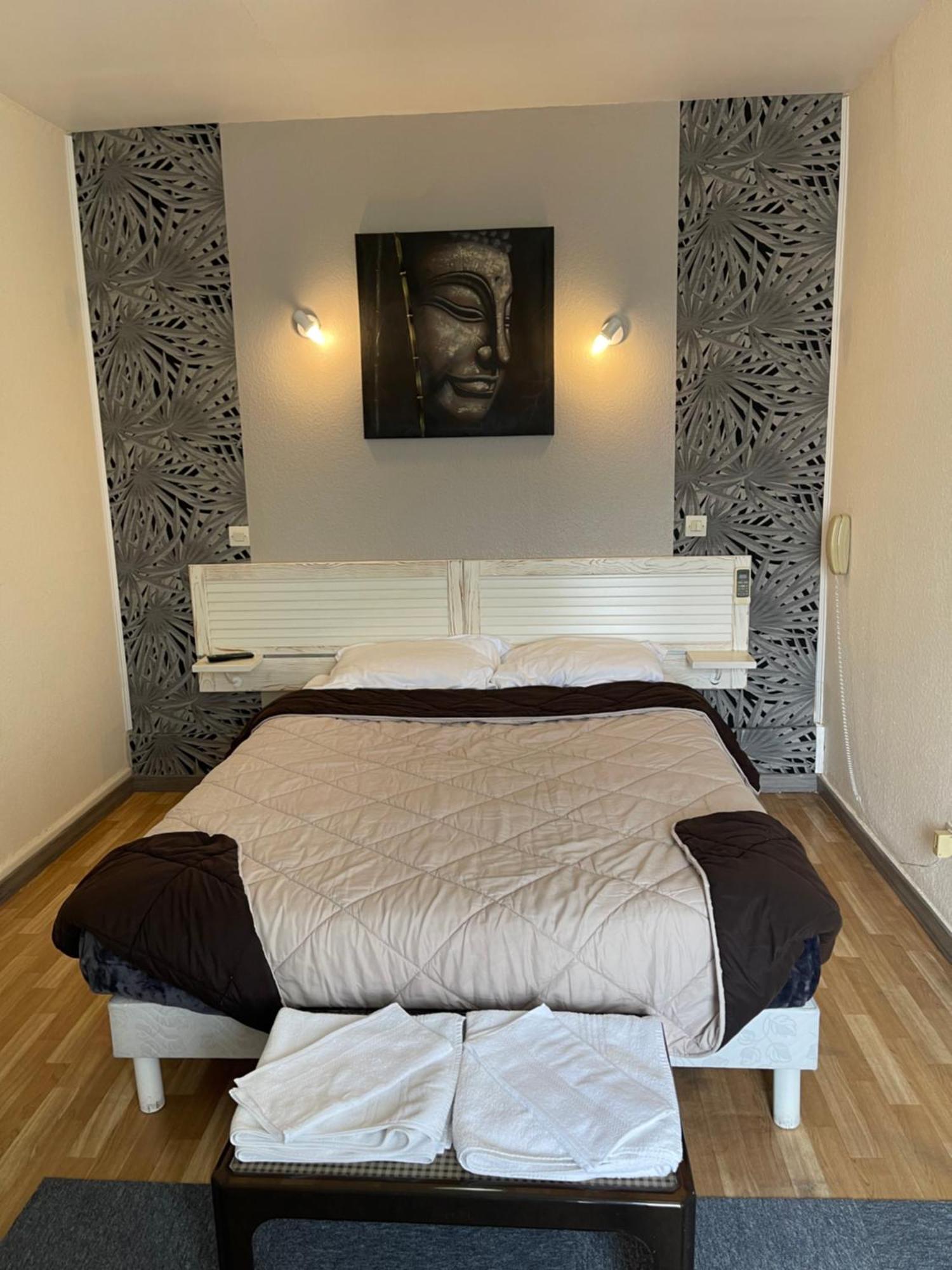 Hotel Auberge Des Charmilles Sainte-Soulle Værelse billede